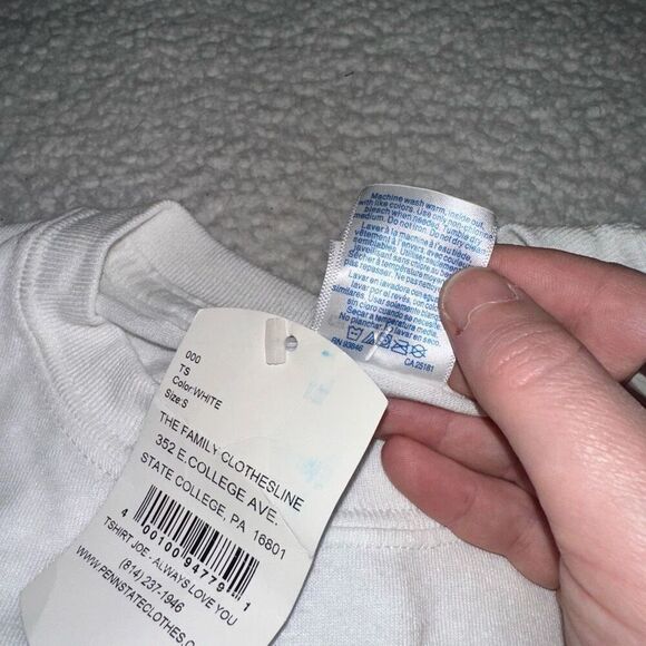 Gildan Penn State University Joe Paterno White Graphic Tee Small NWT - Picture 6 of 9